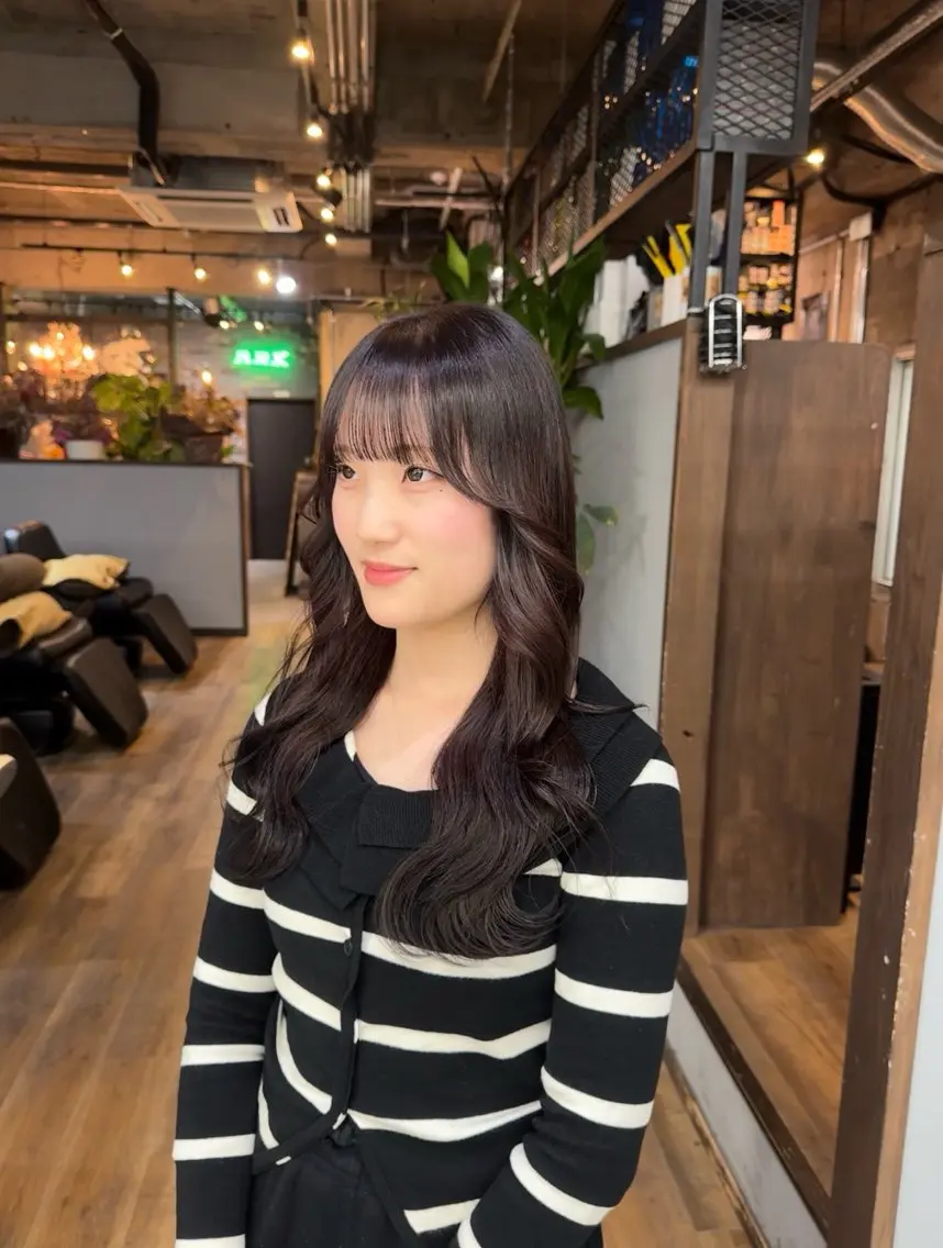 カラー 河野 朱里のヘアスタイル