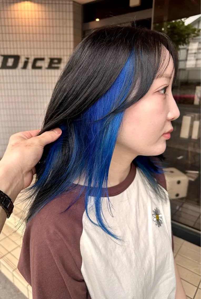 ロング タカツド ユウキのヘアスタイル