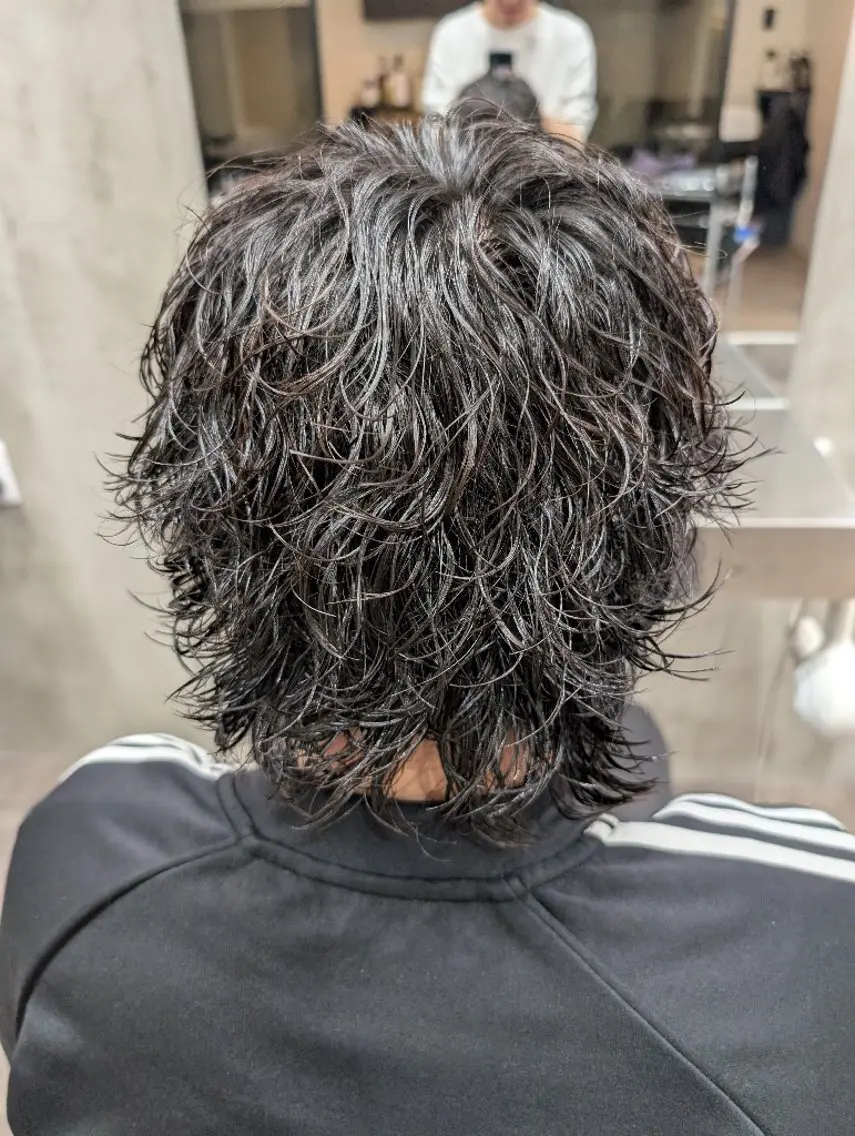 ミディアム パーマ メンズ ミディアムパーマ メンズパーマ カット パーマ QOL札幌YUTO （旧QOL円山）のヘアスタイル