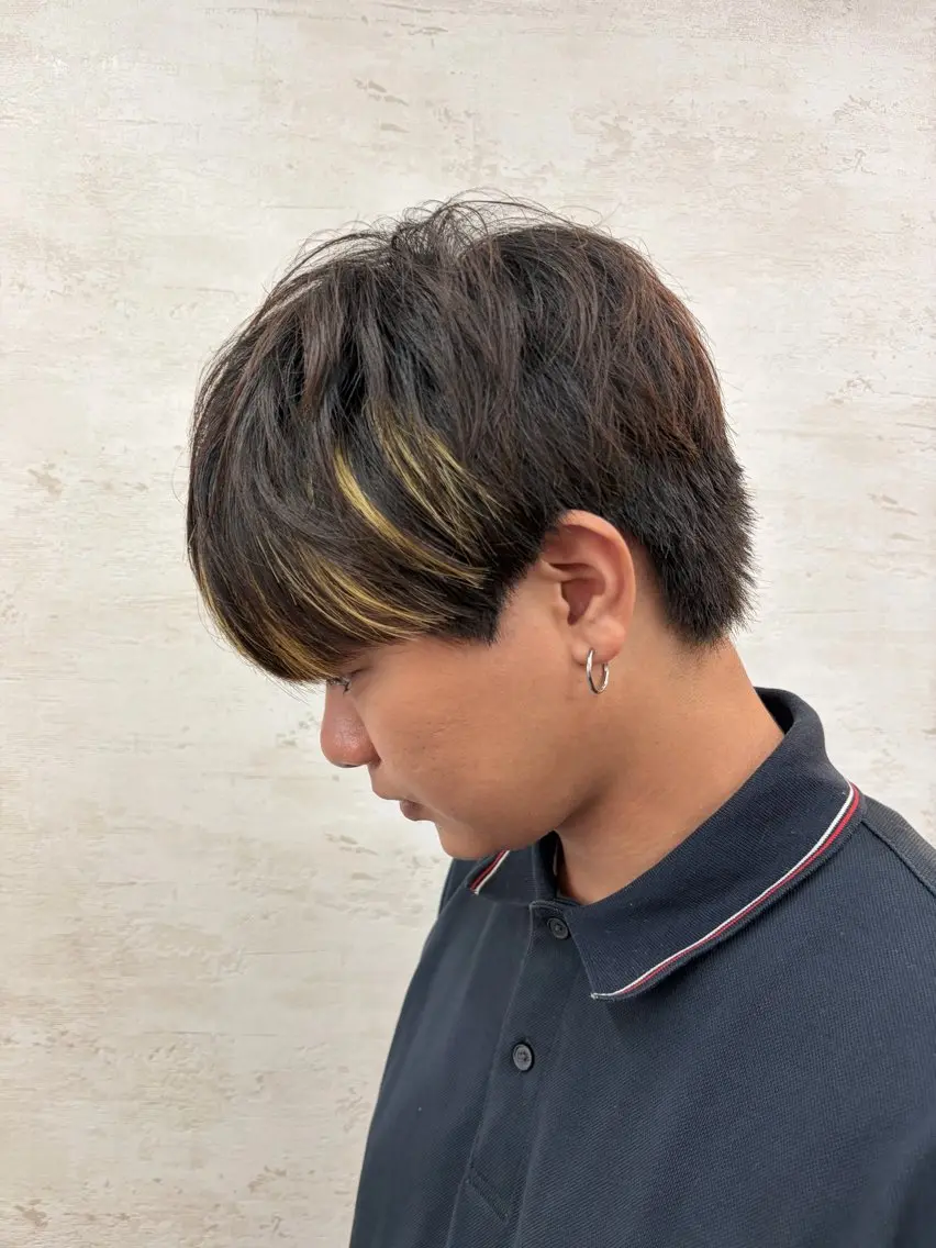 ショート カラー メンズ メンズハイライト マッシュ メンズショート ハイライトカラー ボブ 【癒しのバーバー】 小野寺のヘアスタイル