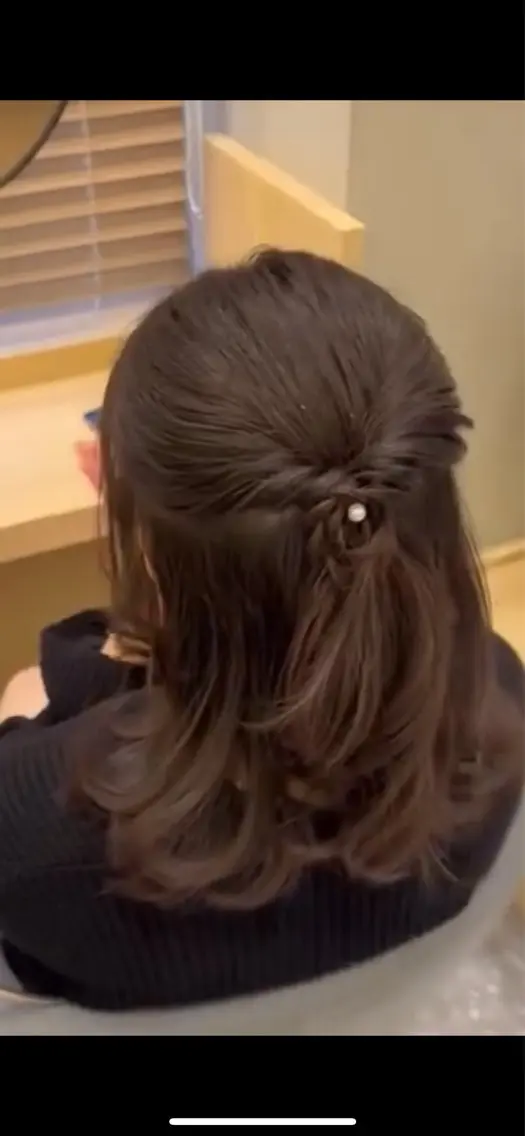 ミディアム ヘアアレンジ カットモデル1日1枠 /彩華🎀西梅田のヘアスタイル