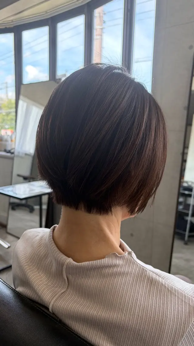 ショート ショートボブ ボブ ハイライト 髪質改善 レイヤーカット カット ヘアカラー REVE 美容室のヘアスタイル