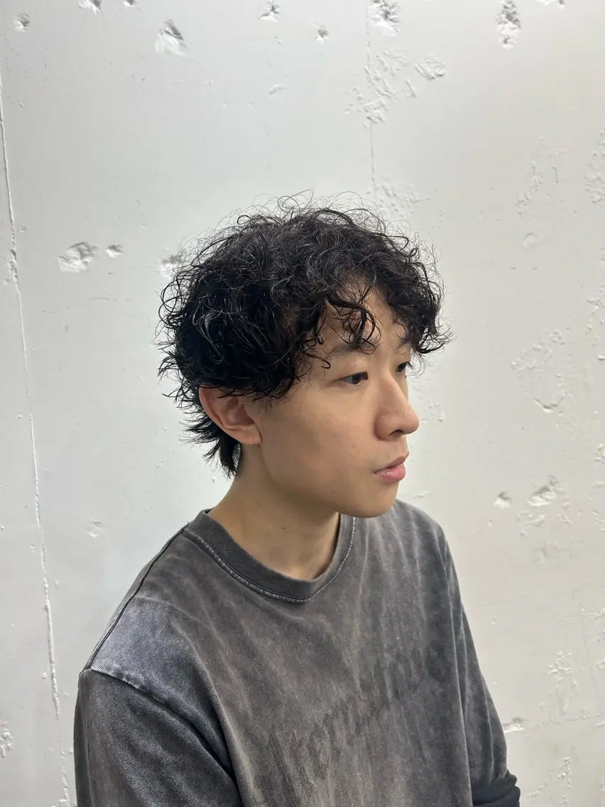 ショート メンズ くせ毛 大崎 慎也のヘアスタイル