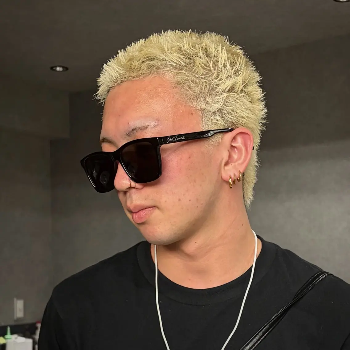 カラー パーマ メンズ メンズブリーチ ブリーチ 志村 シュンスケのヘアスタイル