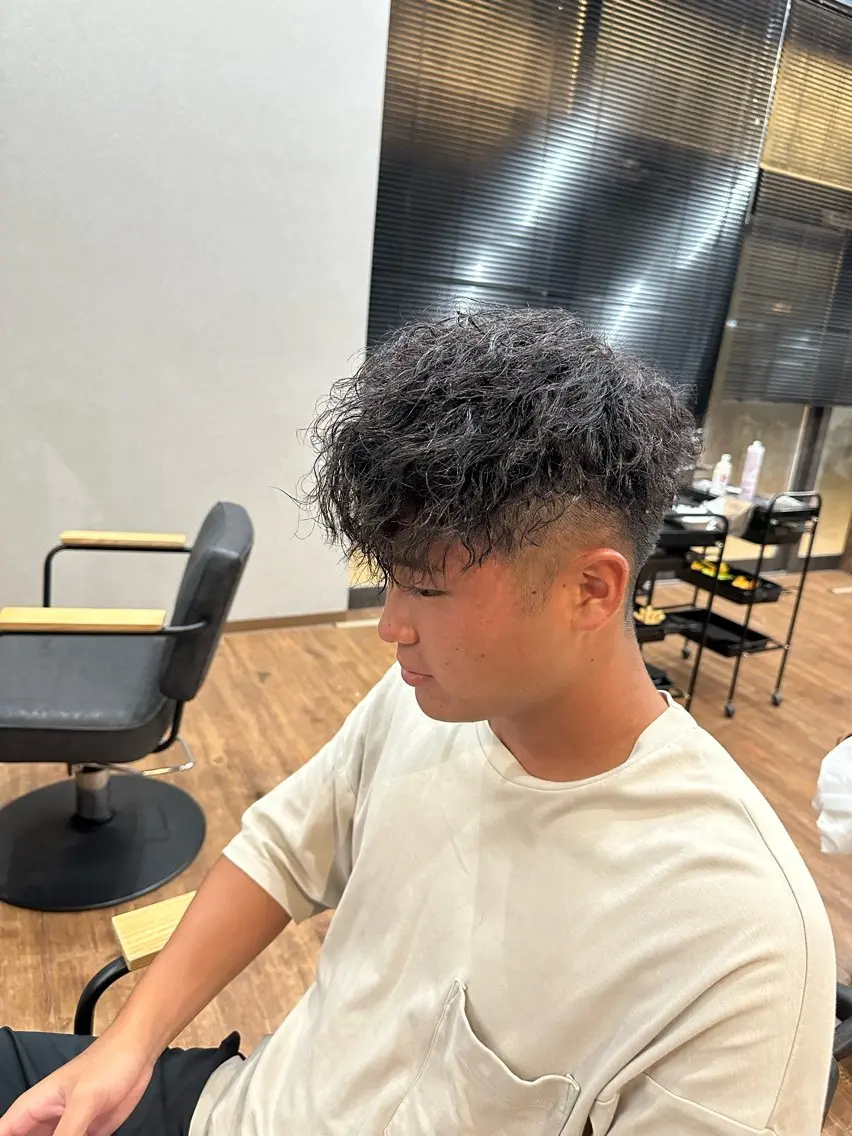 パーマ メンズ カット パーマ 鵜飼 真伍のヘアスタイル