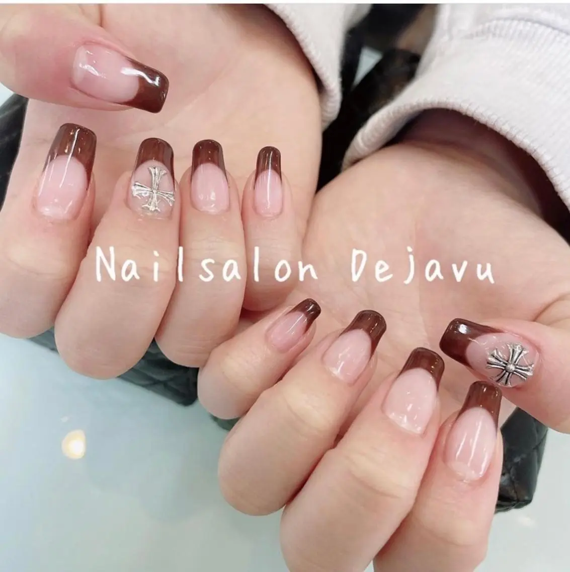 ネイル アートネイル ブラウン フレンチネイル ジェルネイル 持ち込み ハンドネイル Nailsalon Dejavuのネイルデザイン