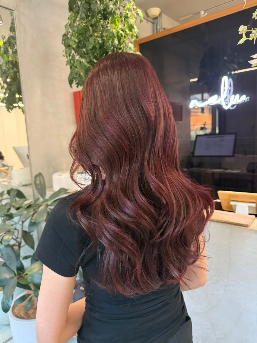 ロング カラー ブリーチ ブリーチなしカラー レッドカラー カット ヘアカラー サカモト ナオミのヘアスタイル