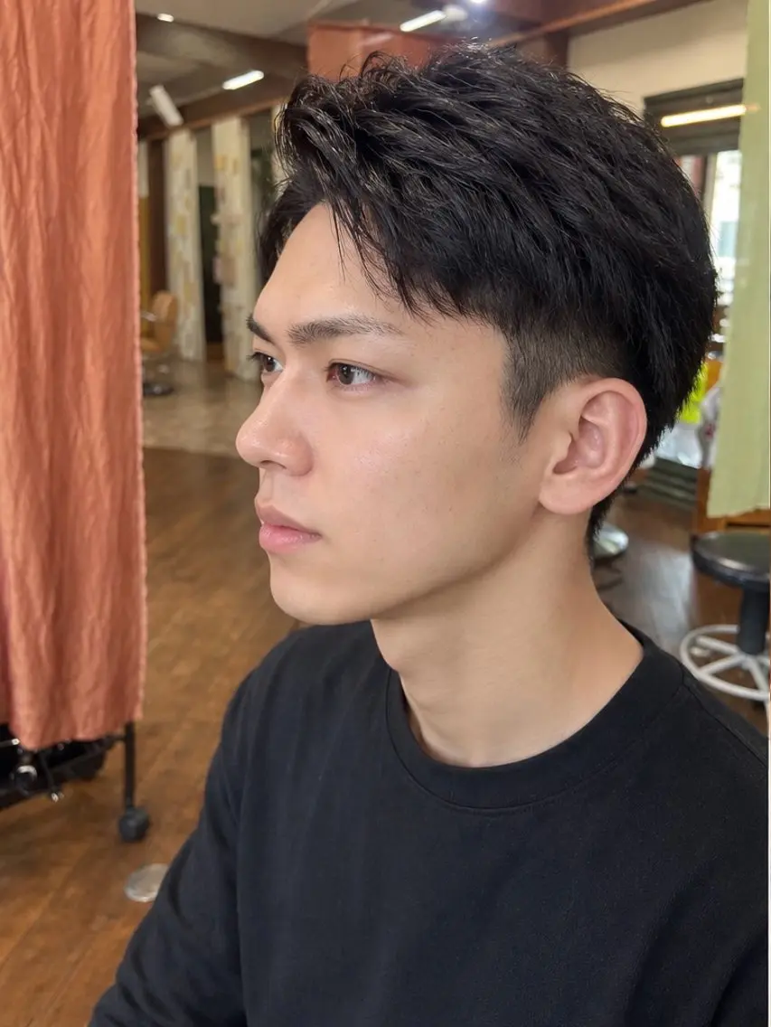 メンズ 刈り上げ カット 奥田 勝亮のヘアスタイル