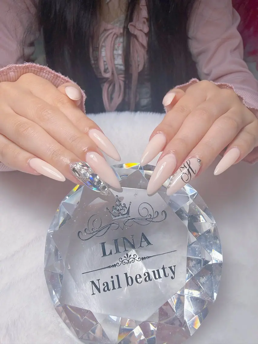 ネイル アートネイル Lina  nail beautyのネイルデザイン