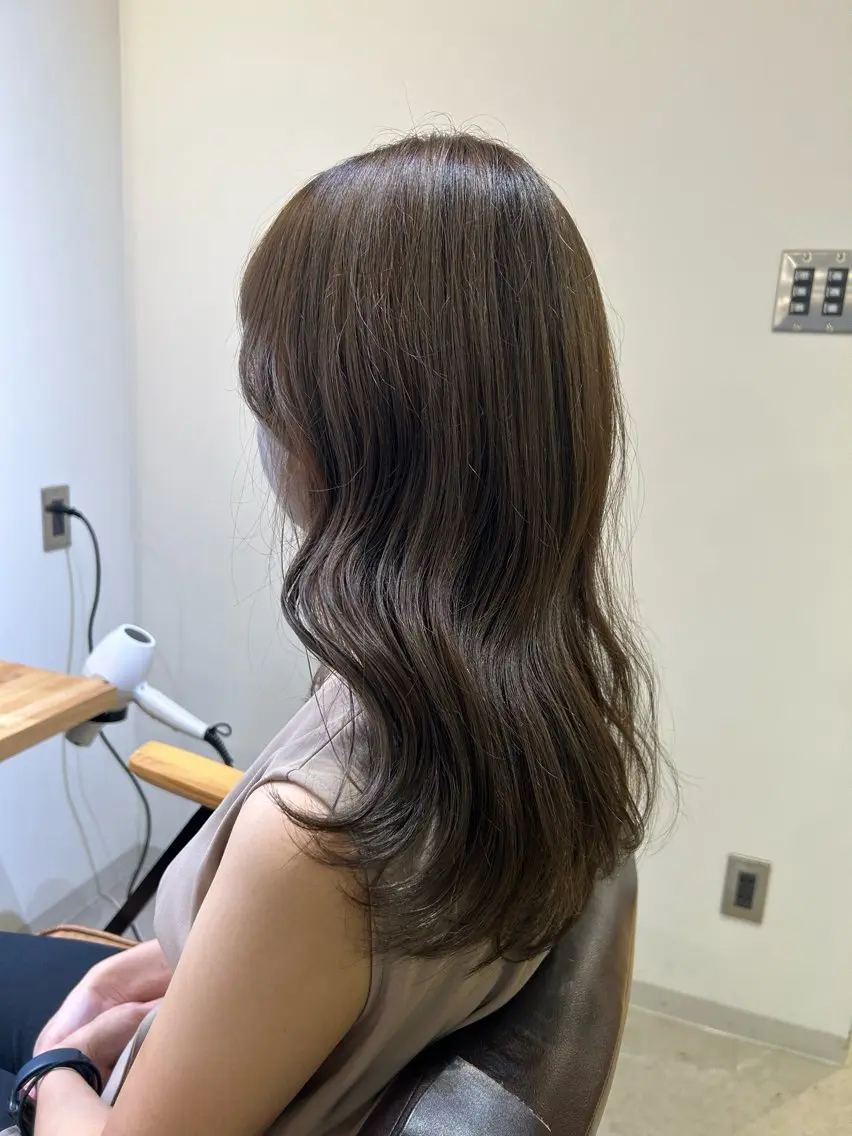 カラー 透明感カラー グレージュ yoro /ミホのヘアスタイル