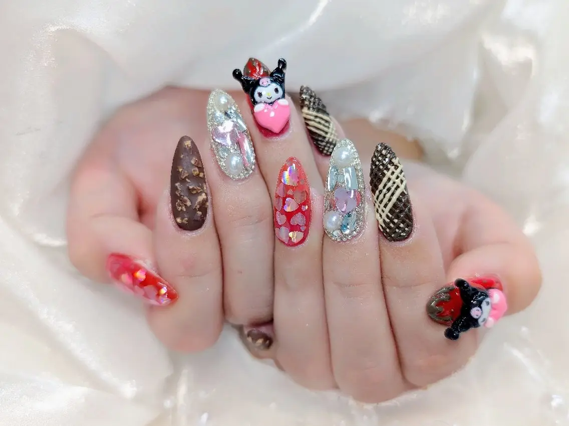 ネイル チークネイル 成人式 長さ出し フラッシュネイル フレンチネイル Chouette Nailのネイルデザイン