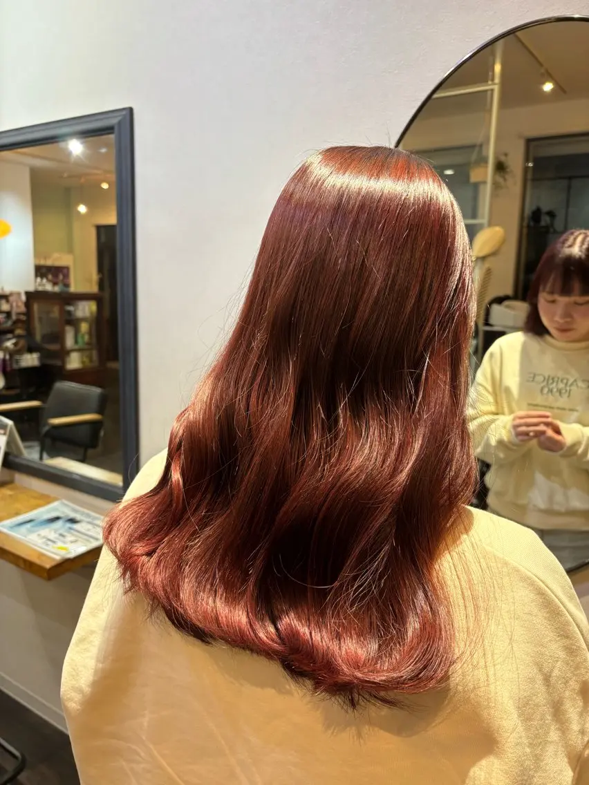 ロング 三國 栞音のヘアスタイル