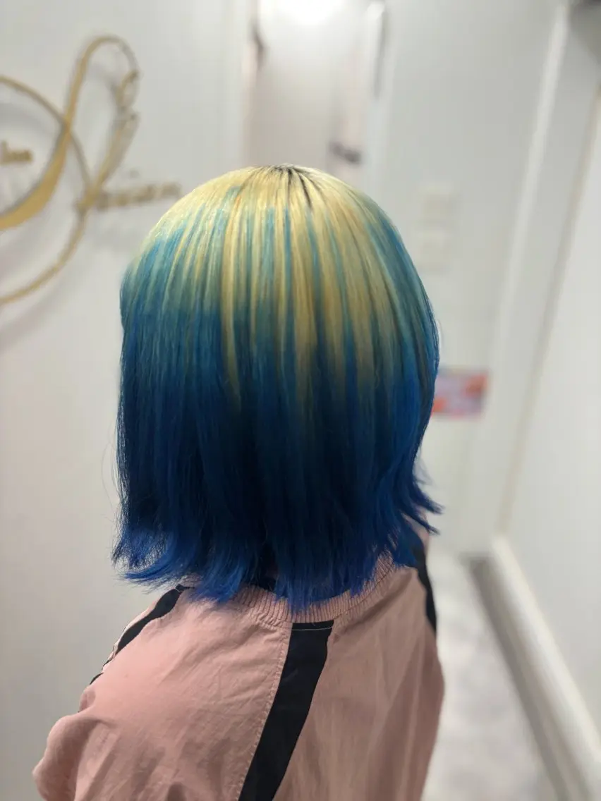 ミディアム カラー ブリーチ ブルーカラー 透明感カラー ヘアカラー SHIAN/ハイトー ン/🍒ゆな🍒のヘアスタイル