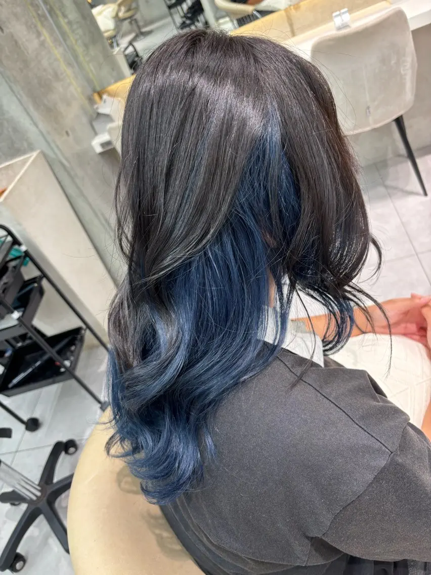 ロング カラー インナーカラー あいり／艶髪 、透明感カラー🩶のヘアスタイル