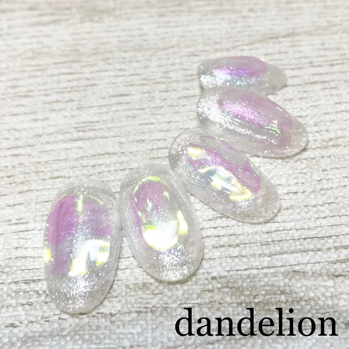 ネイル dandelion ダンデライオンのネイルデザイン