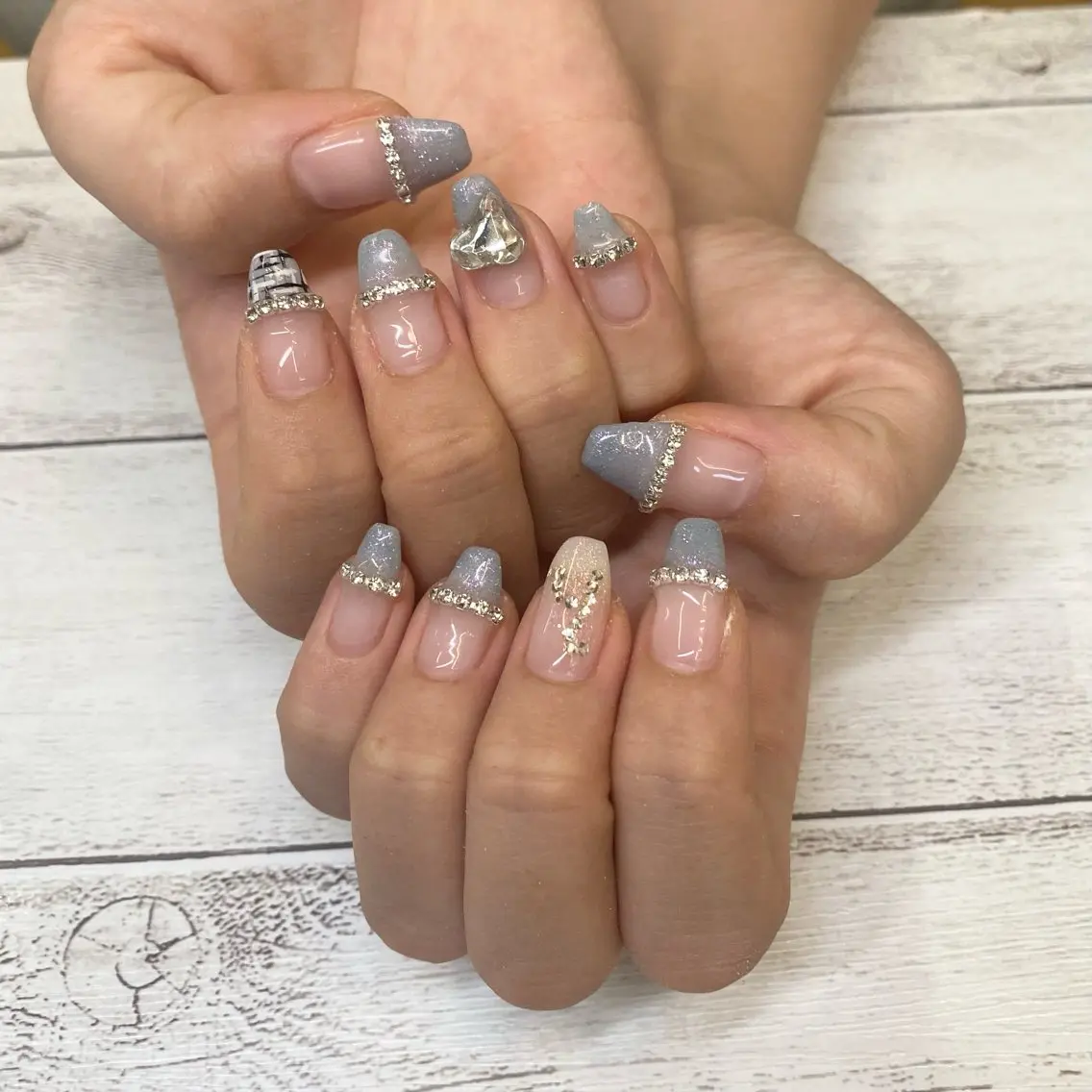 ネイル フラッシュネイル フレンチネイル ハンドネイル nail salon muuのネイルデザイン