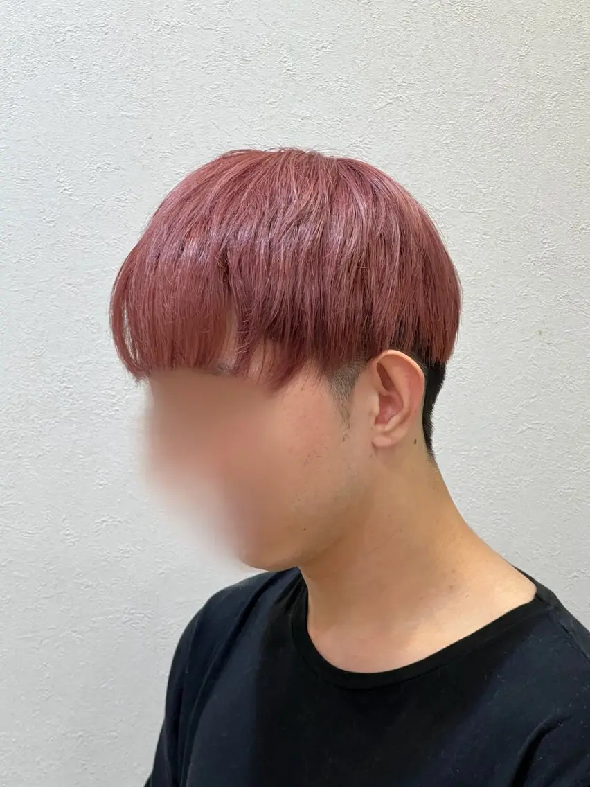 カラー メンズ メンズブリーチ ベージュカラー ブリーチ ピンクカラー ピンクベージュ カット ヘアカラー トリートメント 山口 玖瑠美のヘアスタイル