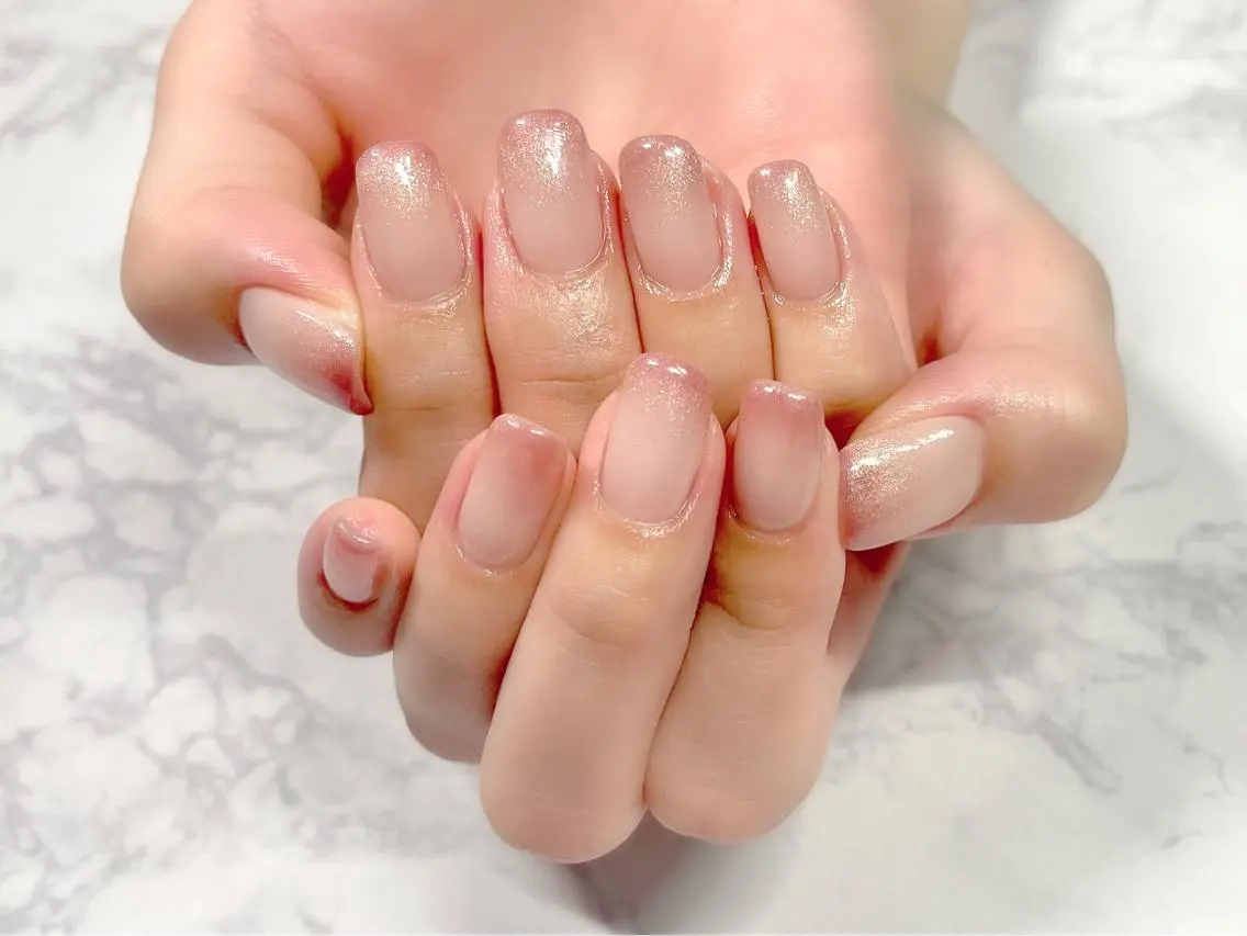 カラー ベージュカラー グラデーションカラー Nail Salon KURELLYのネイルデザイン
