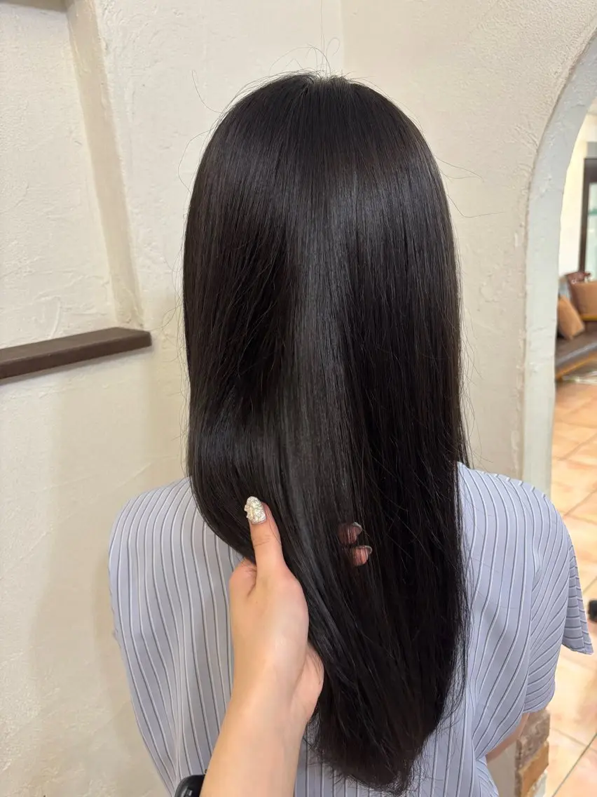 ロング カラー ヘアカラー 艶カラー✨️ りなこのヘアスタイル
