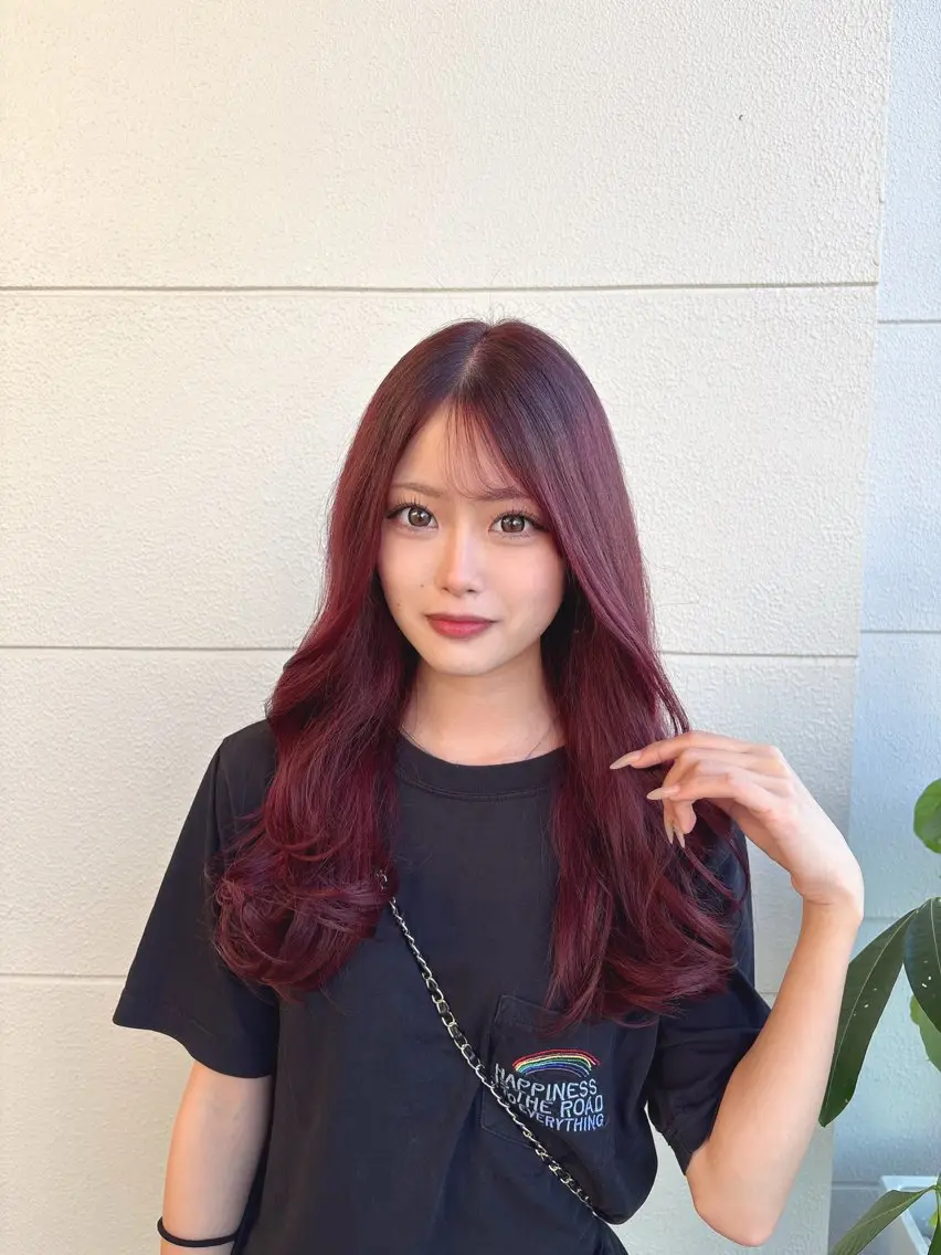 ロング ヘアカラー 本村 あやかのヘアスタイル
