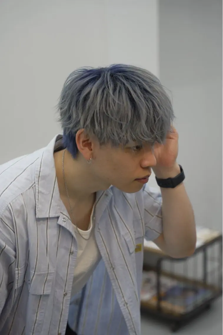 ショート カラー デザインカラー カット ヘアカラー パーマ スパイキーショート パーマ　具志堅　太志のヘアスタイル