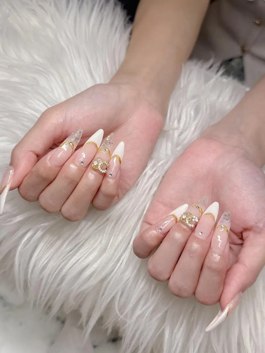 ネイル Lee Nailsのネイルデザイン
