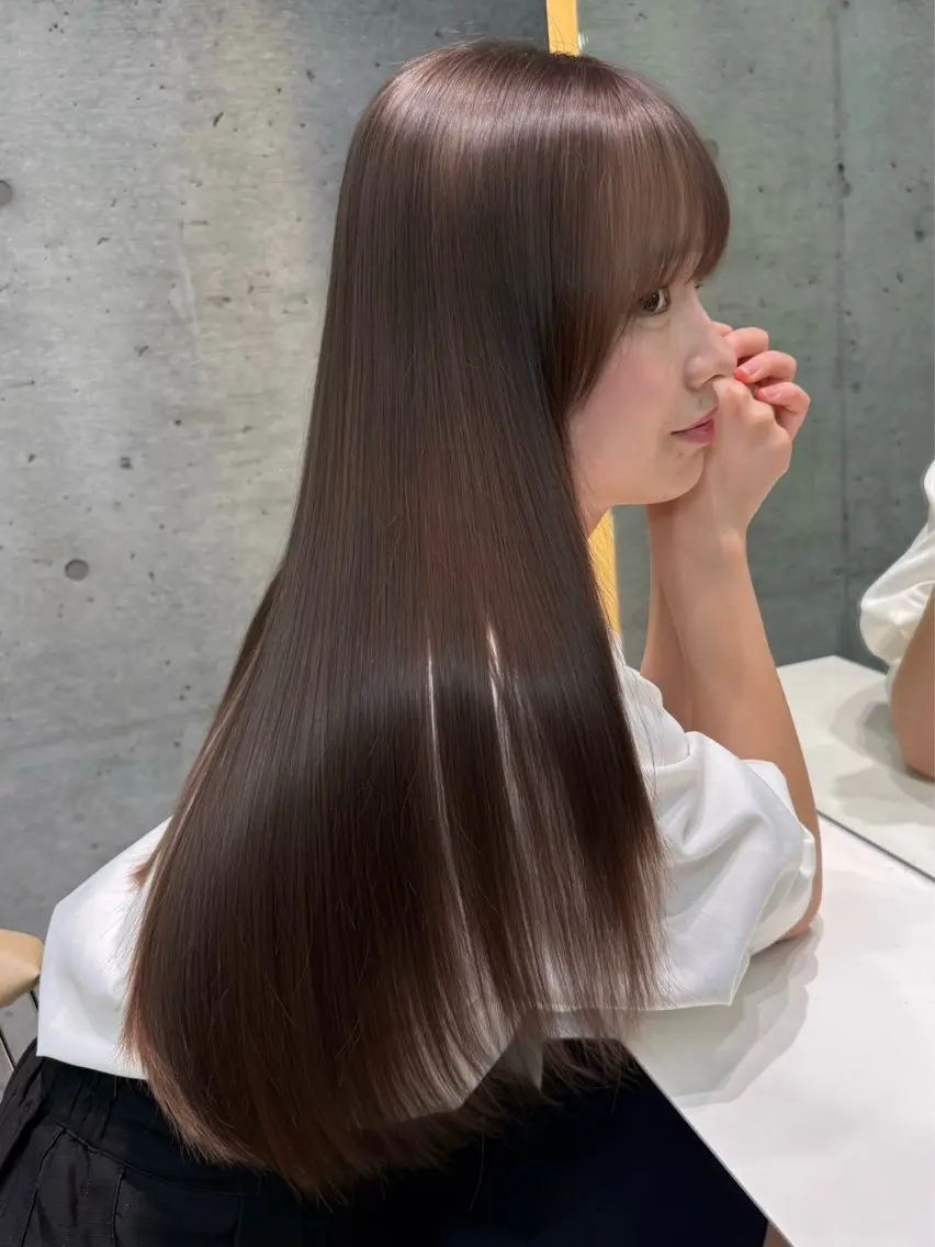 ロング カット ヘアカラー 縮毛矯正 福岡縮毛矯正✨️ ストレート 向井和輝のヘアスタイル