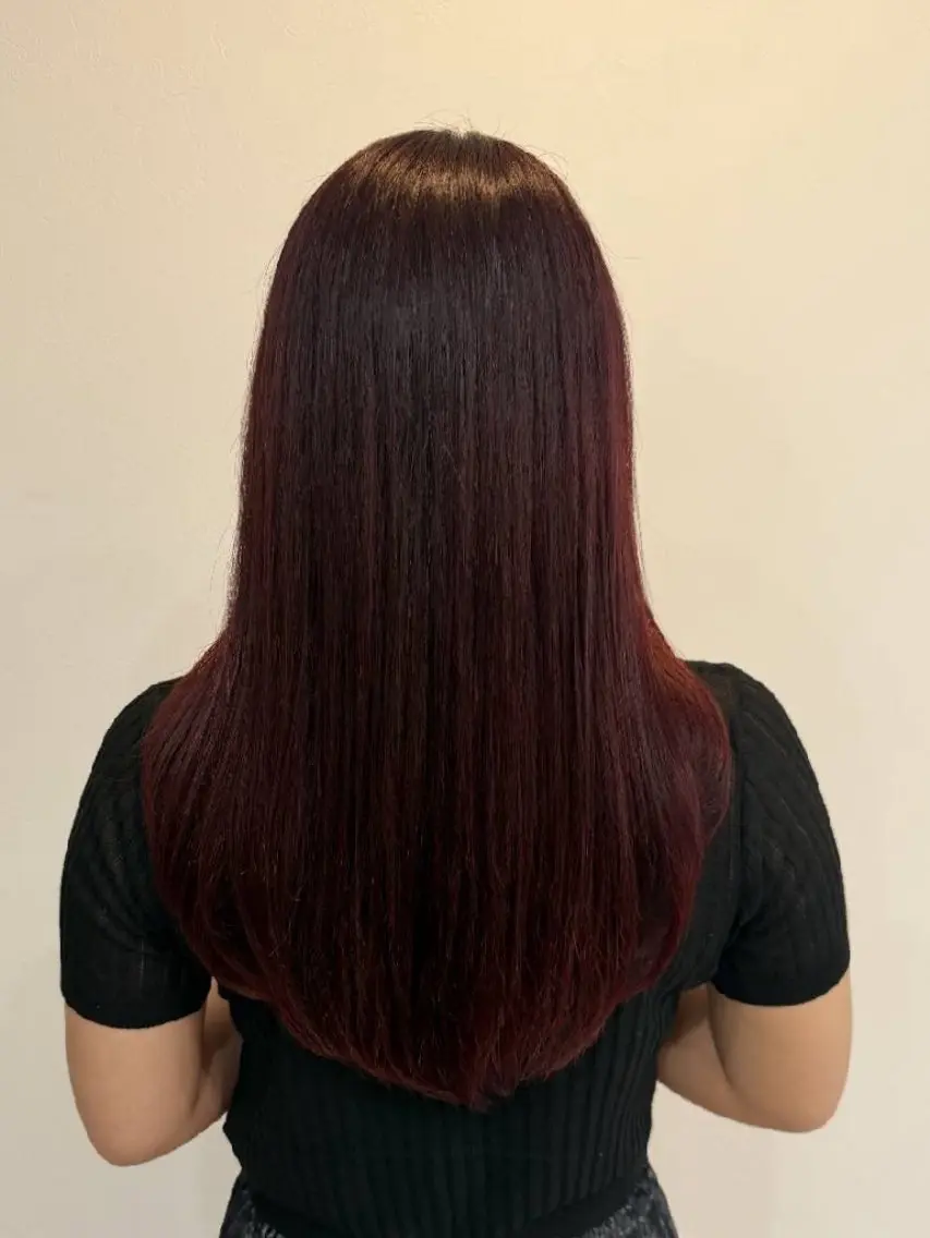 ロング カラー レッドカラー 顔まわりレイヤー 顔周りカット レイヤーカット hair＆make Lokahi リホのヘアスタイル