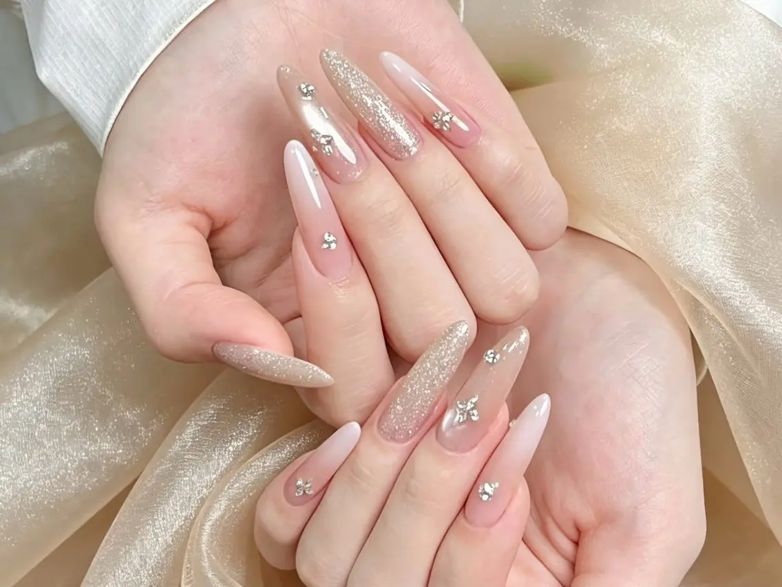 メンズ ネイル メンズ韓国風 オーロラネイル チークネイル 長さ出し フレンチネイル ハンドネイル ハンドケア NEW NAIL 池袋🔥🧲のネイルデザイン