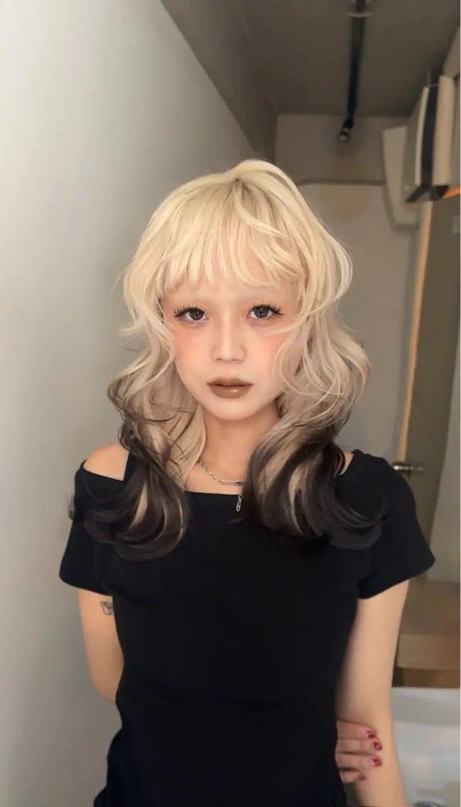 セミロング ヘアカラー KAHO ☆のヘアスタイル