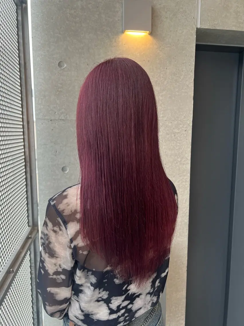ロング カラー ベージュカラー ブリーチ グレージュ ハイライトカラー ハイトーンカラー ヘアカラー 吉野 瑳桜のヘアスタイル