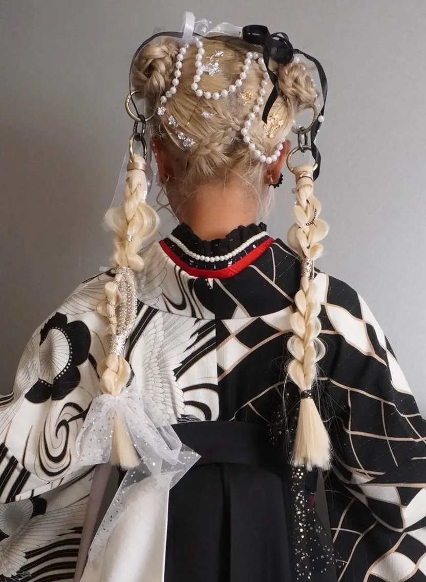 《卒業式》袴の着付け+ヘアセット(記念撮影付き)¥15,400の写真