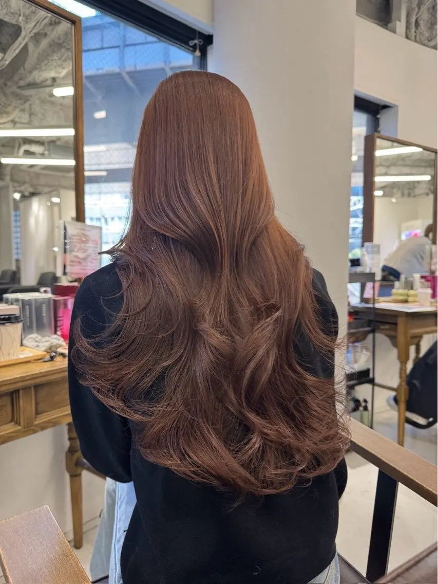 ロング カラー 坂本 小春のヘアスタイル