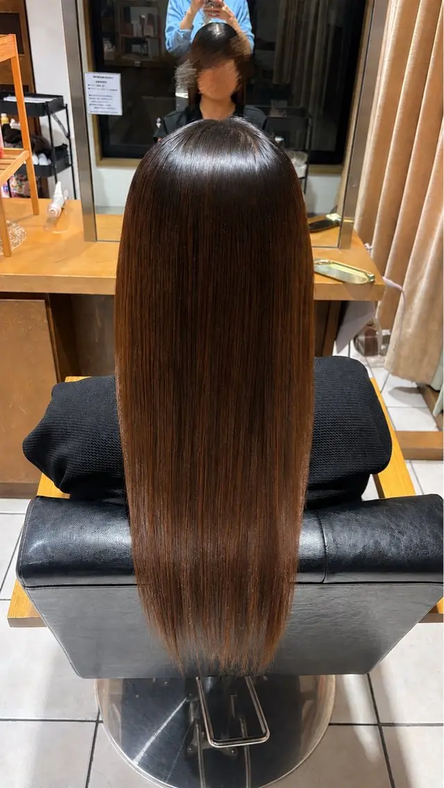 ロング カット 縮毛矯正 🩵り ん🦋のヘアスタイル