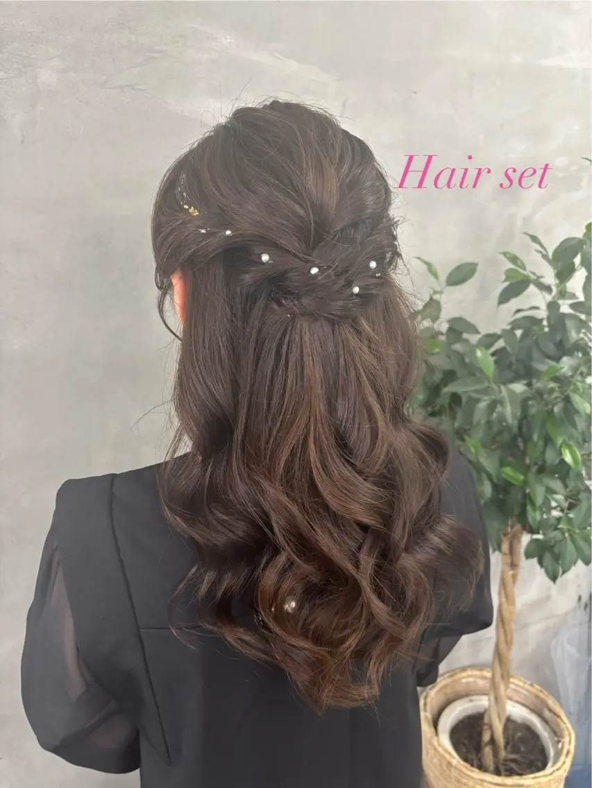 ヘアアレンジ ハーフアップ 結婚式・ブライダル ✨透明感艶カラー ✨💍Yuri💍のヘアスタイル