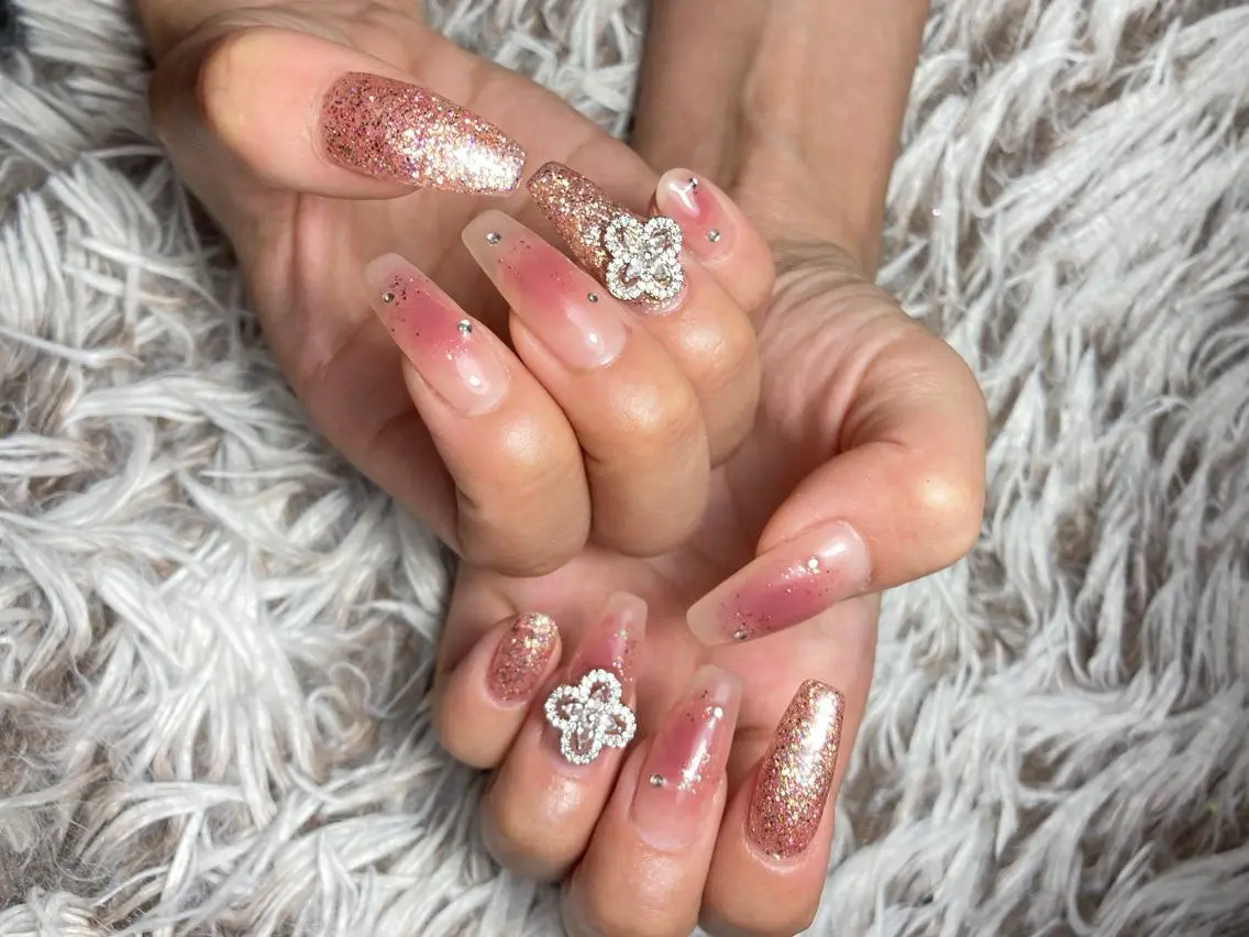 ロング ネイル スカルプネイル ハンドネイル ✴︎ Delightのネイルデザイン