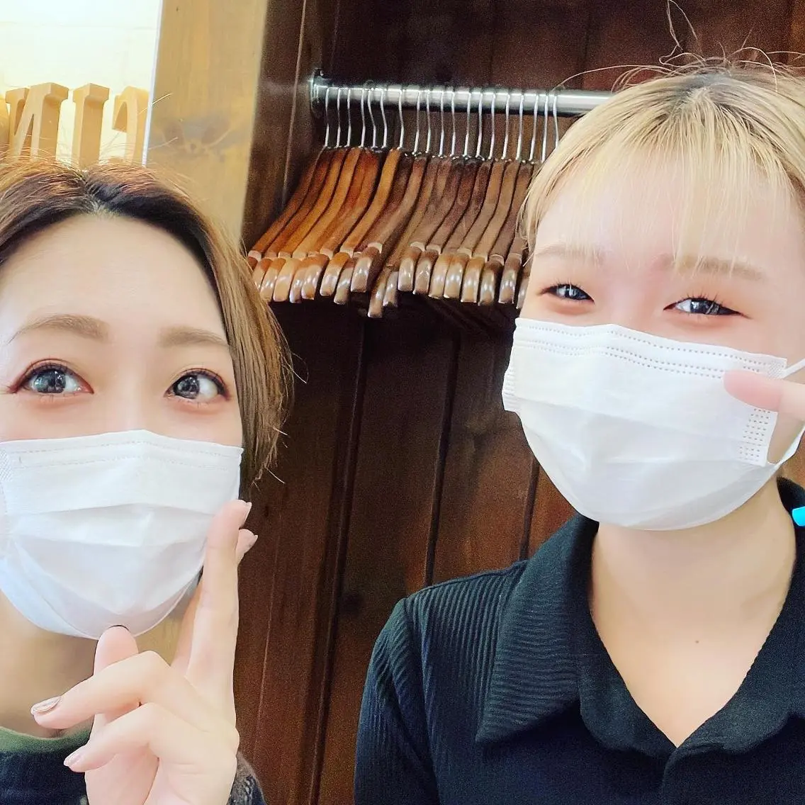 ショート カラー ダブルカラー ハイライトカラー インナーカラー ハイライト 髪質改善 justbeauty CiNQのヘアスタイル
