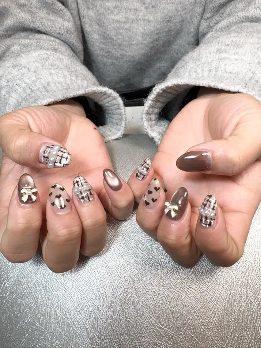 ネイル ブラウン ハート リボン ツイードネイル バレンタイン ハンドネイル ✨韓国✨nail salonLumieのネイルデザイン