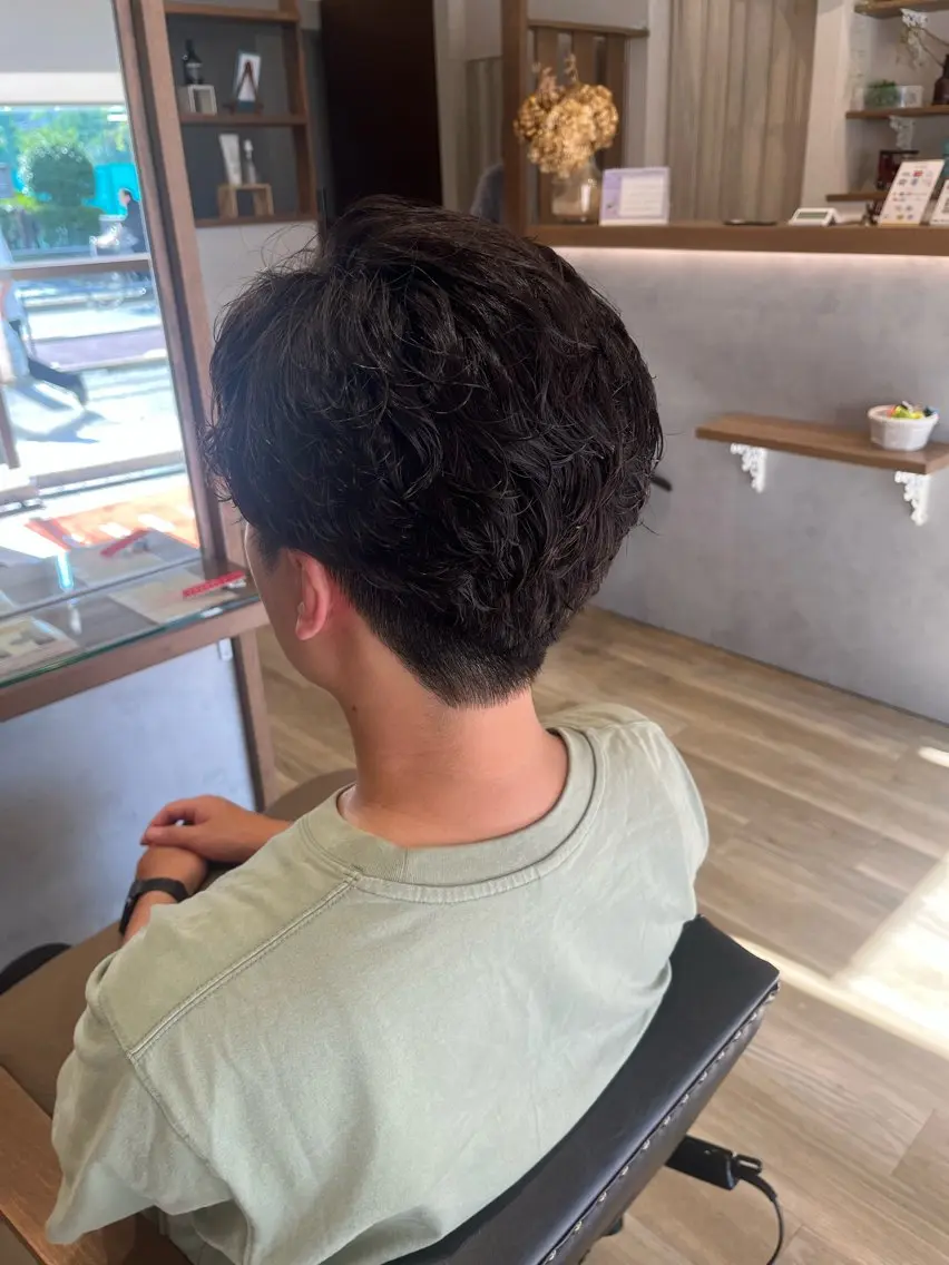 ショート カット パーマ 樋口 莉奈のヘアスタイル