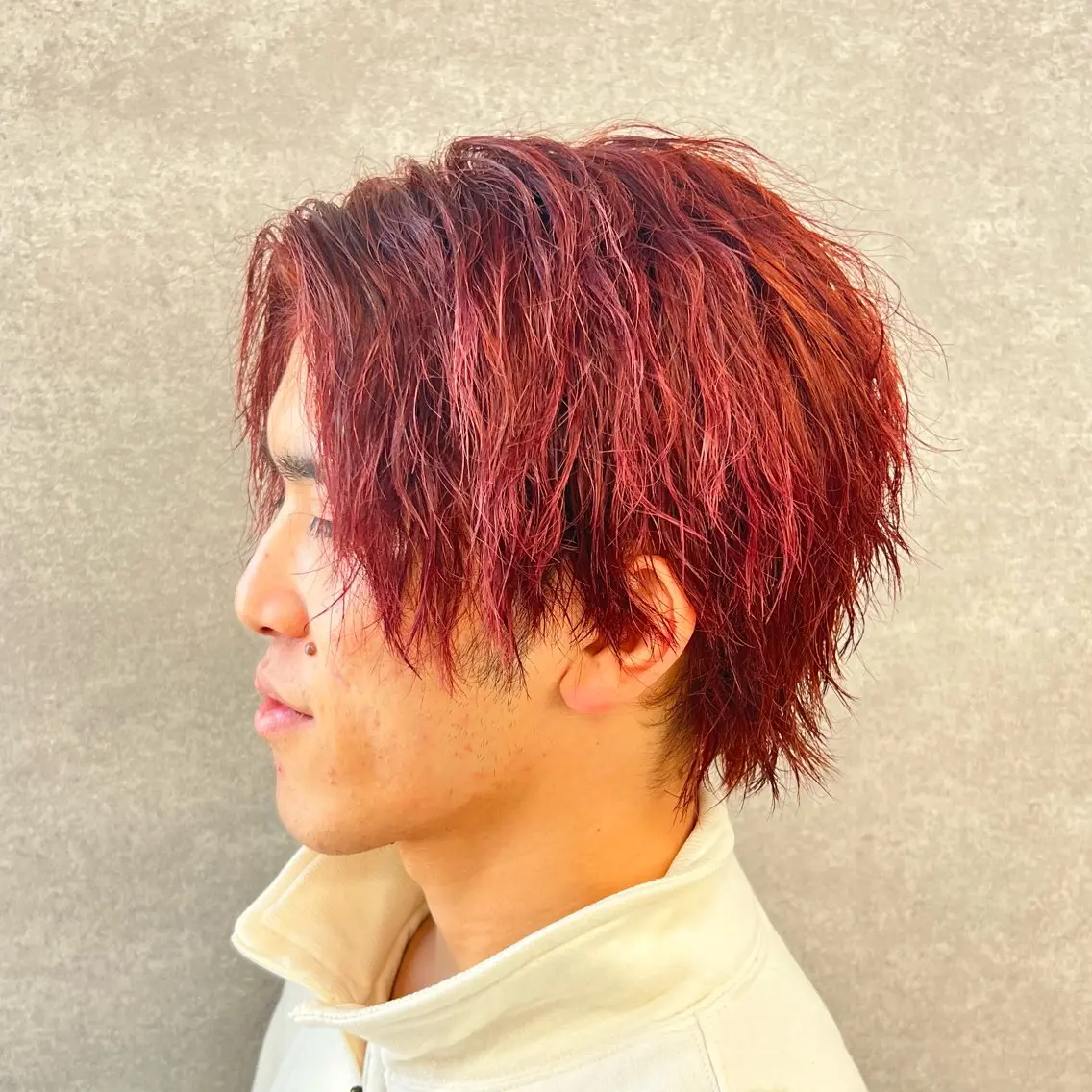 ショート カラー パーマ ヘアアレンジ メンズ メンズブリーチ センターパート メンズハイライト メンズメッシュ マッシュ 仕上がり満足度No. 1🔥BLUCK🔥のヘアスタイル