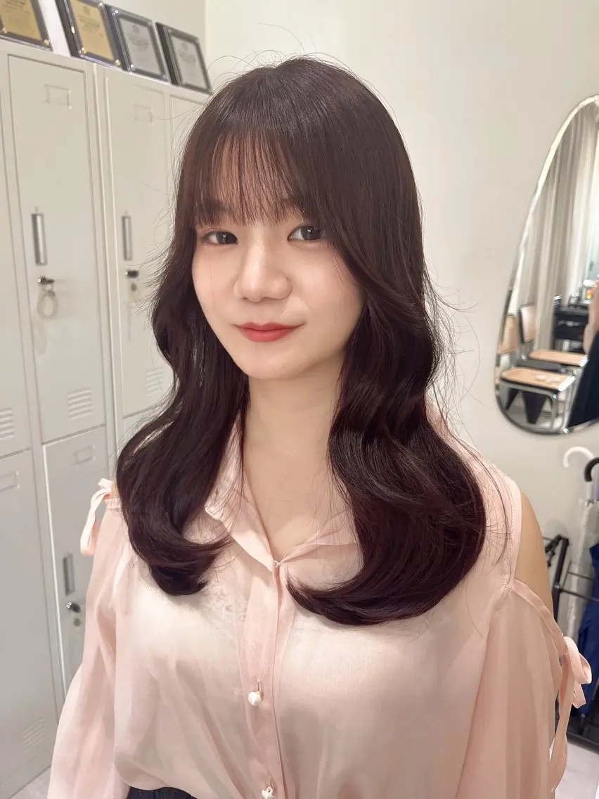 ロング カラー ピンクカラー 顔周りカット 髪質改善 韓国風ヘア レイヤーカット 韓国レイヤー/顔周り /ブリーチことこのヘアスタイル