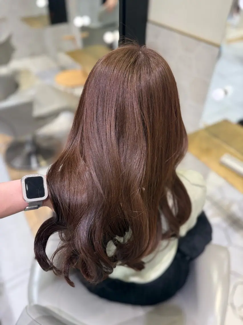 ロング 𝐘𝐮𝐢 🤎 costesのヘアスタイル
