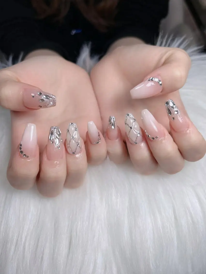 ネイル ハンドネイル Swan Nail Salonのネイルデザイン
