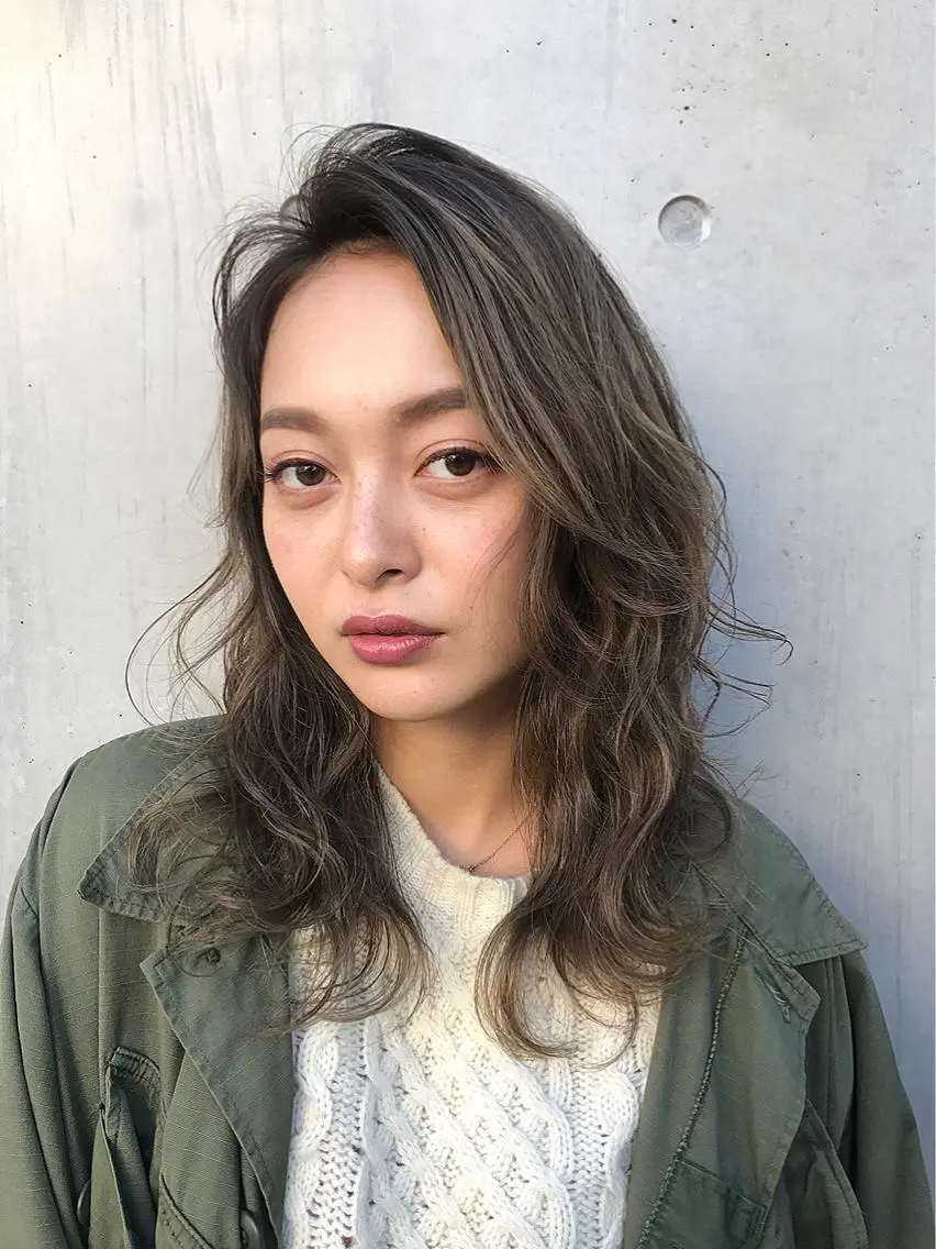 ♦️カット&ハイライト(ケアブリーチ)&カラー & 最高級3ステップトリートメン♦️の写真