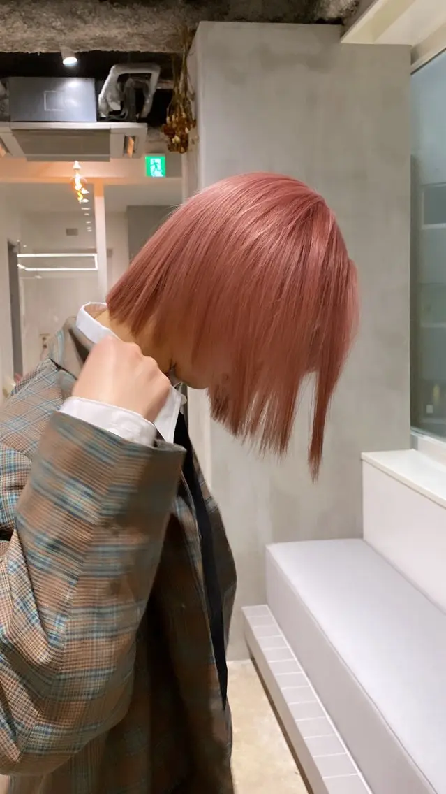 ショート カラー ベージュカラー ブリーチ ハイトーンカラー ピンクカラー ピンクベージュ トリートメント 🧡YUKA🧡 渋谷/ﾌﾟﾙｴｸｽﾃのヘアスタイル