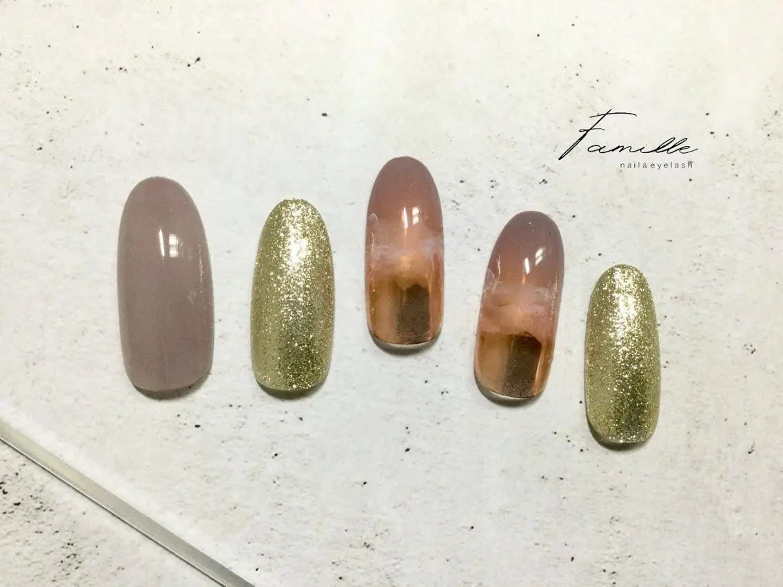 定額Bコース💅デザインサンプルの中から選べます✨配置変更・色変え可能☝️の写真