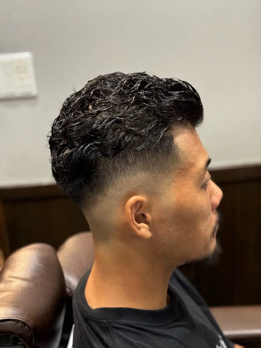 パーマ 京都フェードカット 田嶋勇祐のヘアスタイル