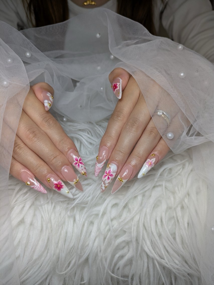 ネイル Queen Nail 柏店　クイーンネイルのネイルデザイン