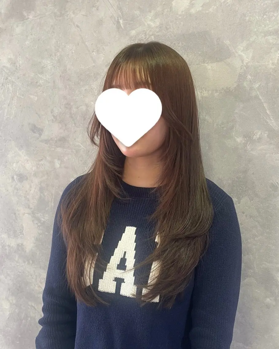 ロング レイヤーカット ヘアカラー トリートメント 手塚 由佳のヘアスタイル