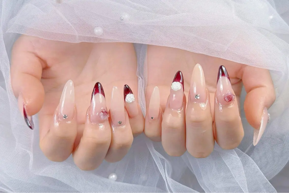 ネイル アートネイル オーロラネイル チークネイル 長さ出し フットネイル Miya _nailのネイルデザイン